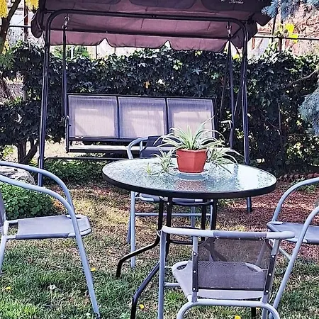 Apartman τα χελιδόνια- The Swallows Néa Mihanióna